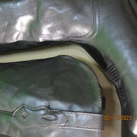 boots - Picture 4 of 12